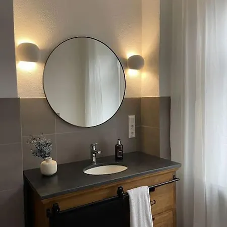 Apartment Exklusive Jugendstilwohnung In An Der Mosel - 4 Personen - 2 Schlafzimmer - Waschmaschine - Trockner *