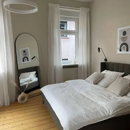 Exklusive Jugendstilwohnung In An Der Mosel - 4 Personen - 2 Schlafzimmer - Waschmaschine - Trockner