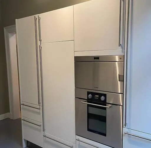 Bg Living & Hosting - Exklusive Jugendstilwohnung An Der Mosel In - 2 Schlafzimmer, Bis 4 Personen, Fahrradkeller, Waschmaschine & Trockner דירה *